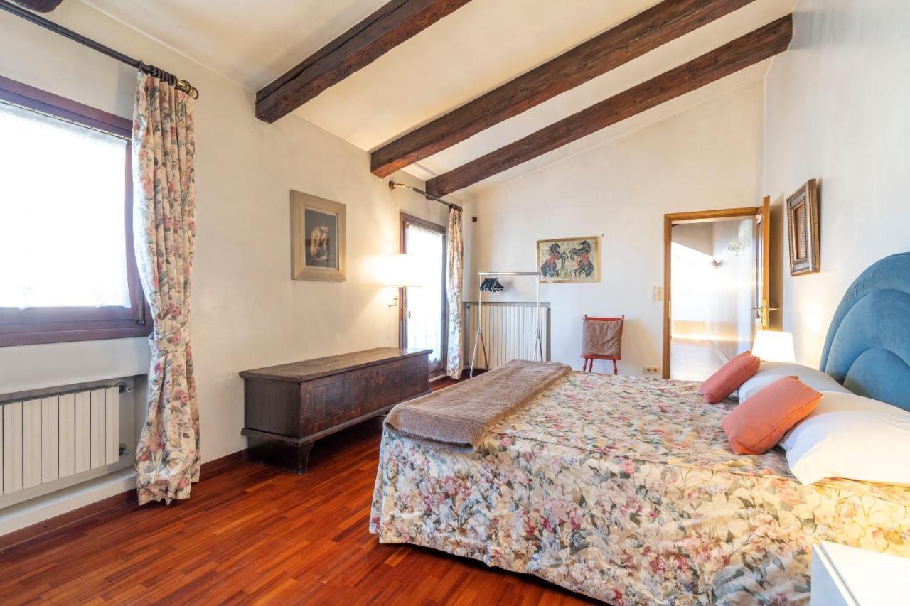 Palazzo Gradenigo By Wonderful Italy * Venise